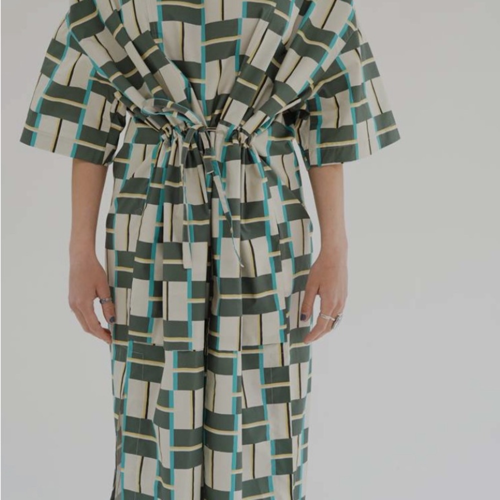 KLOKE buoy dress. Ecru/green print.